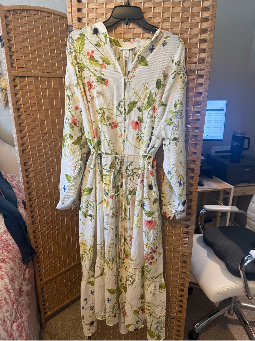 H&M Cream Maxi Dress with Green & Pink Floral Print - Picture 7 of 8